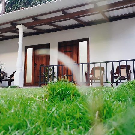 Akila Holiday Resort ハバラナ エクステリア 写真