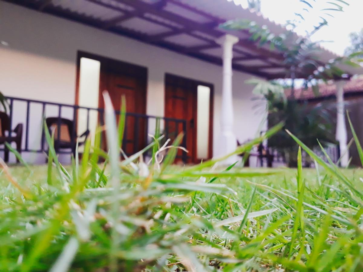 Akila Holiday Resort ハバラナ エクステリア 写真